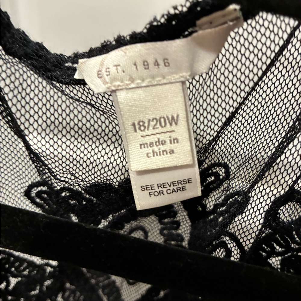 Elegant Black Lace Vest, Womens 18W plus Cato fashions - Picture 5 of 5